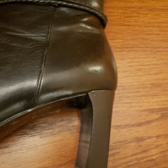 Etienne Aigner Leather Boots! - Picture 7 of 10